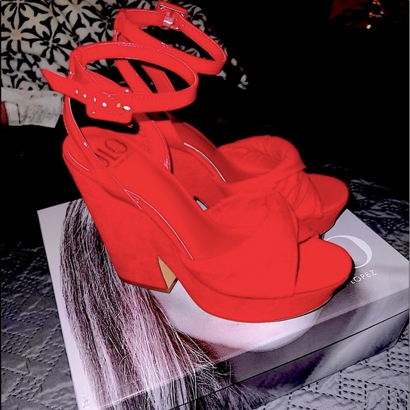 The sold out…Jlo Monic Red Glow Wedges - Picture 1 of 9